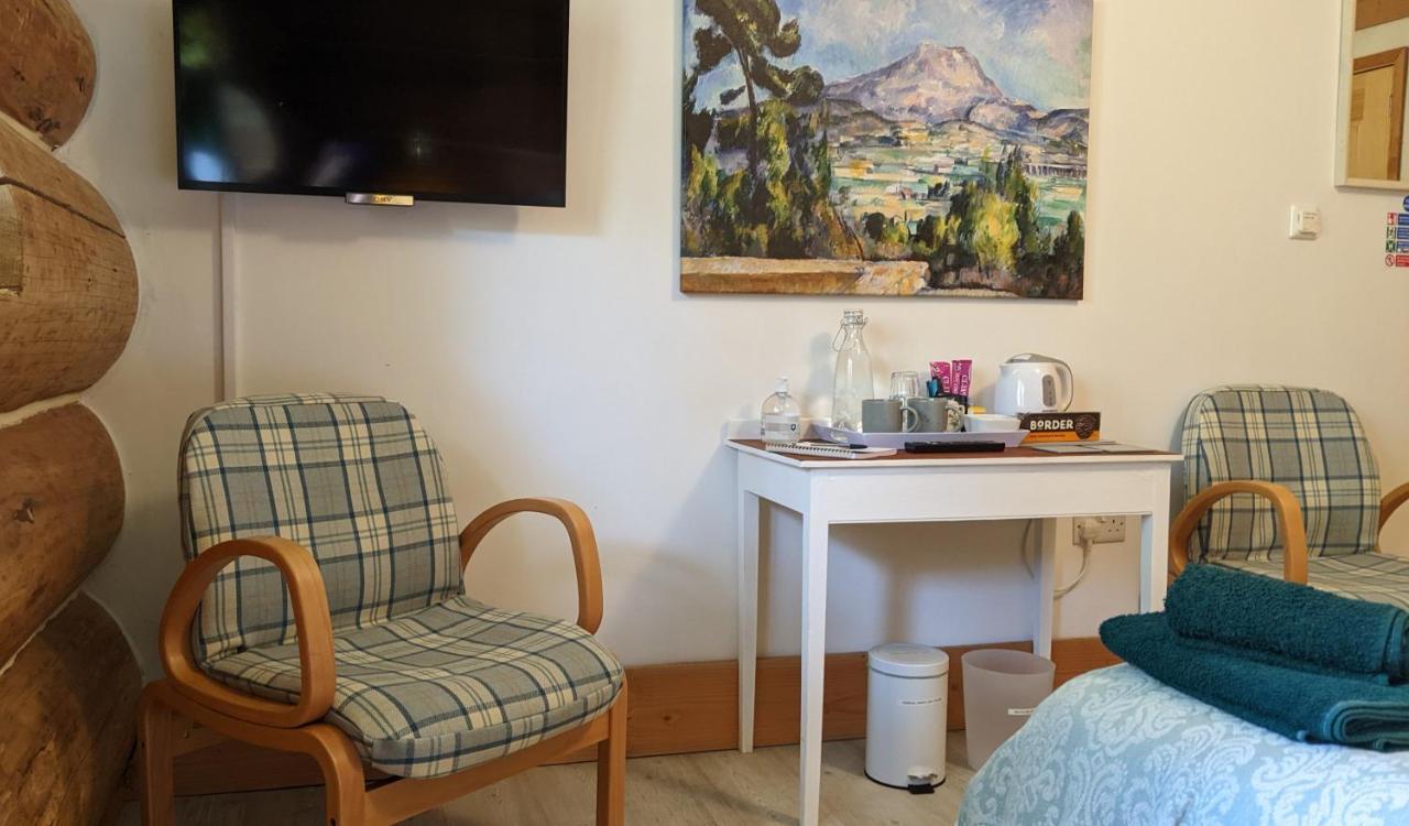 Owl Lodge Bed & Breakfast Kilmuir  Экстерьер фото